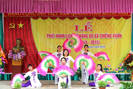 Lễ phát hành Lịch sử Đảng bộ xã Chiềng Xuân, huyện Vân Hồ, tỉnh Sơn La